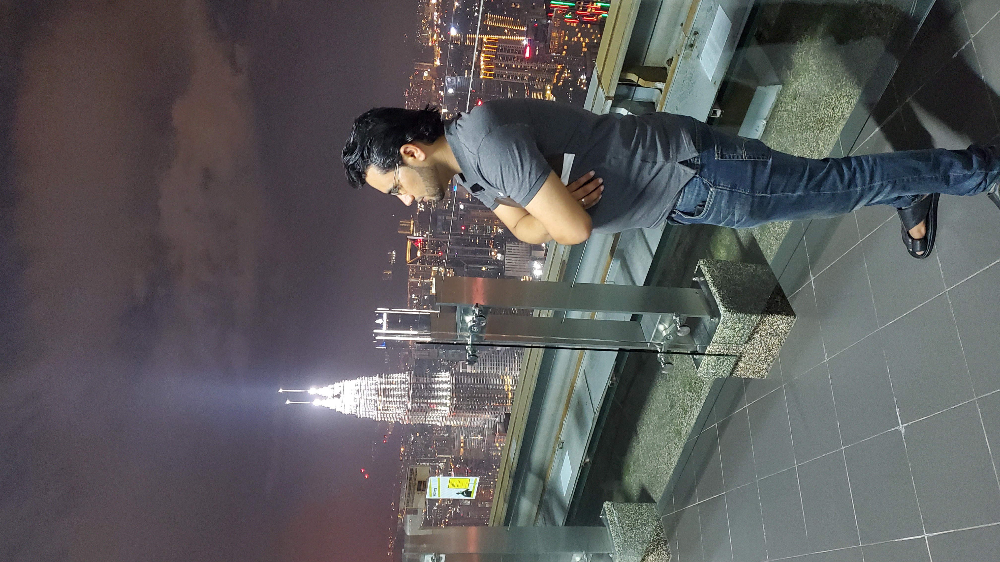 ���� ����_crqMv